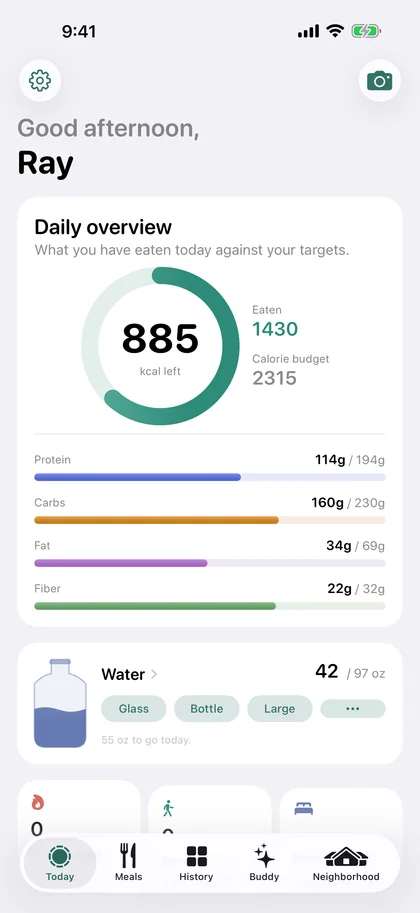 Dayli Health's Today screen: 885 calories left of a 2,315 budget, protein 114 of 194 grams, water 42 of 97 ounces